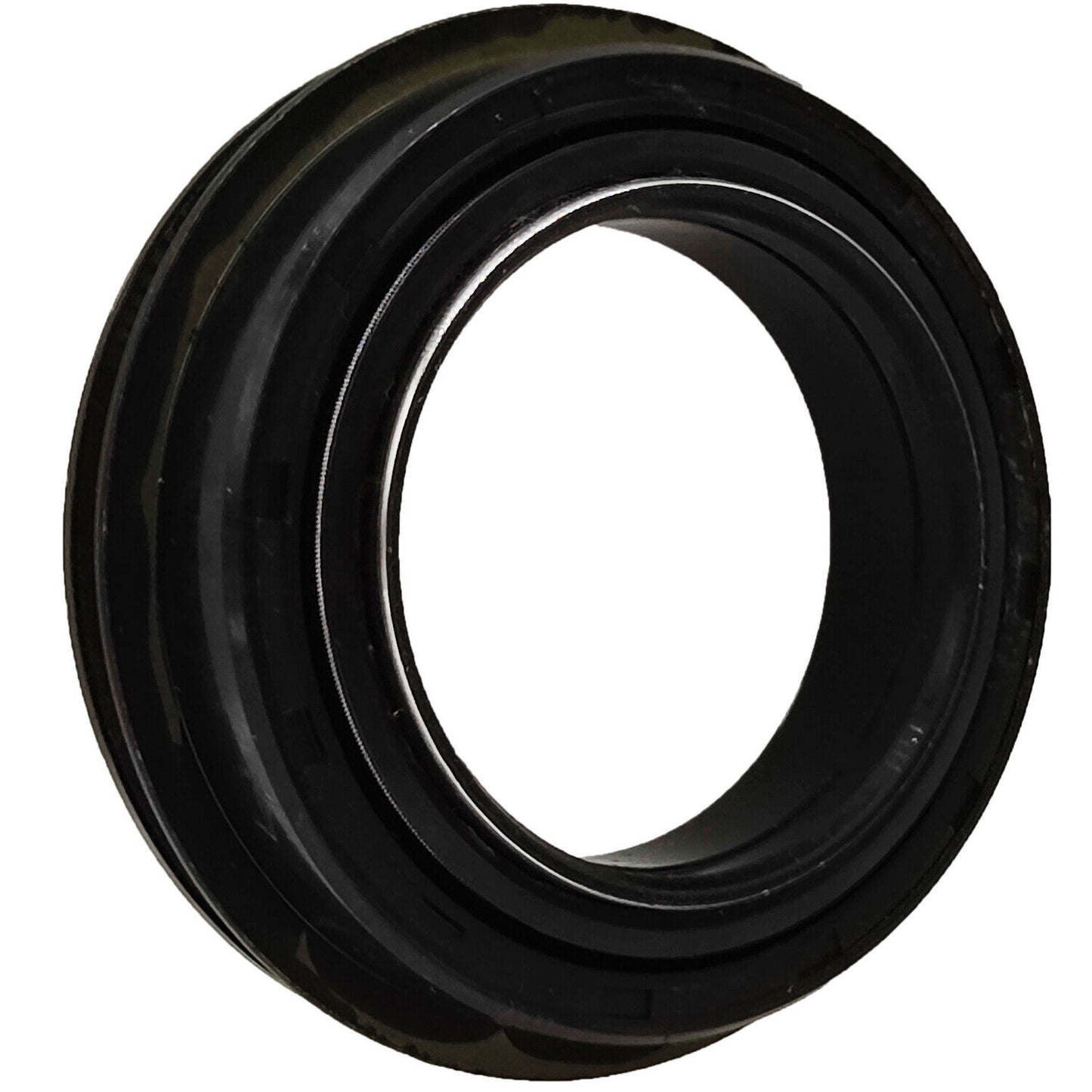 Front Axle Oil Seal 34070-13370 for Kubota Tractor L4400H L4310DT-GST-C/HST-C