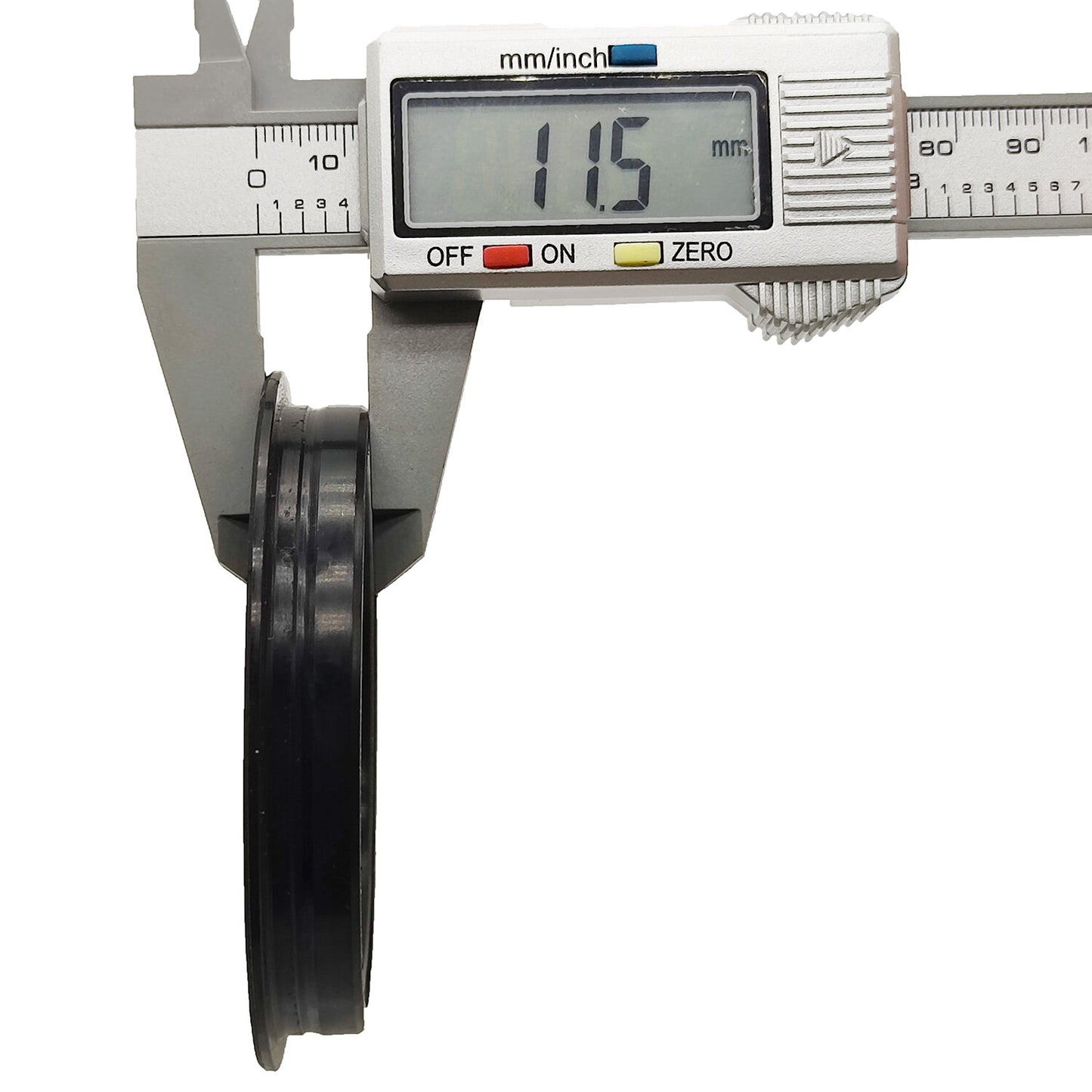 34070-13100 Front Axle Case Plug for Kubota Compact Tractor L2501 L2800 L2900