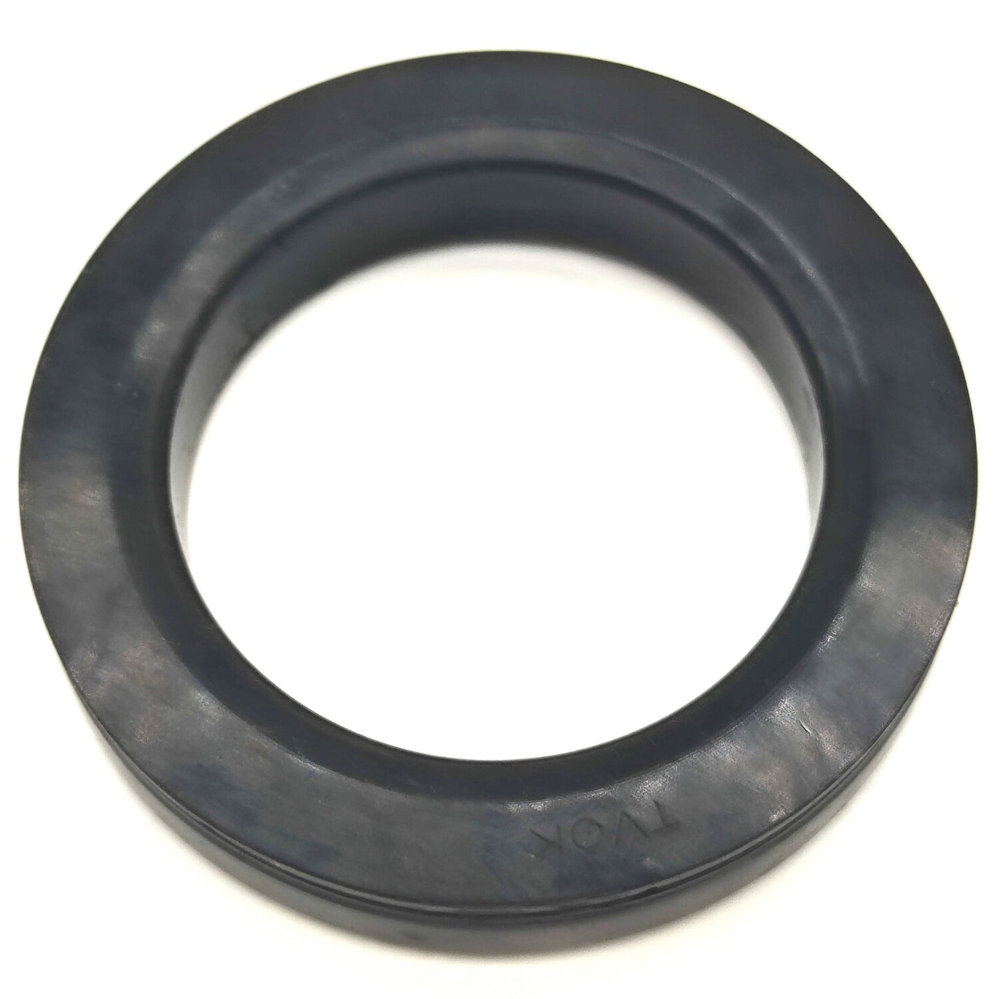 Oil Seal for Kubota M6040DTC-1 M6040DTHS M6040DTHS-1 M6040HDCC M6040HDCC-1
